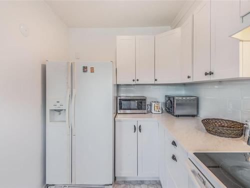 3717 Morgan Cres North, Port Alberni, BC - Indoor Photo Showing Kitchen