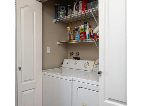 621-50 Songhees Rd, Victoria, BC - Indoor Photo Showing Laundry Room