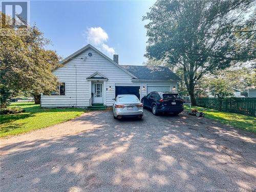 11 Charles Street, Sackville, NB - Outdoor