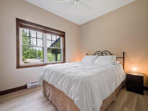 Bedroom - 10-300 Rue Du Mont-Plaisant, Mont-Tremblant, QC - Indoor Photo Showing Bedroom