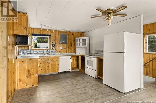 28 Irving Beach Lane, Baie Verte, NB - Indoor Photo Showing Kitchen