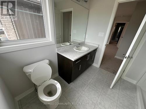 42 West Creek Court, Welland, ON - Indoor Photo Showing Bathroom