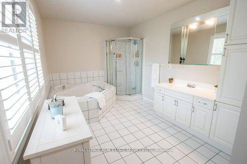 91 Riverside Drive, Kawartha Lakes (Bobcaygeon), ON - Indoor Photo Showing Bathroom