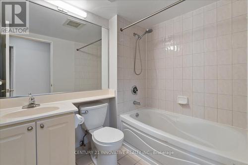 1013 - 18 Lee Centre Drive, Toronto (Woburn), ON - Indoor Photo Showing Bathroom