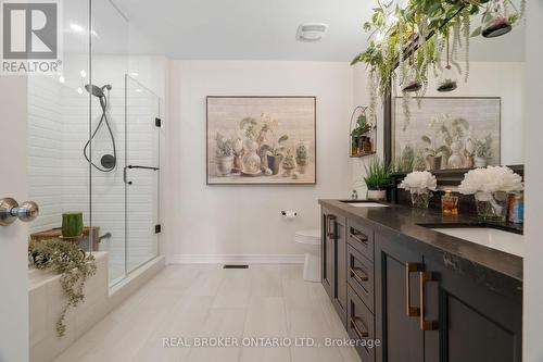 23 Howard Williams Court, Uxbridge, ON - Indoor Photo Showing Bathroom