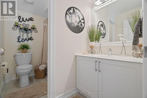 23 Howard Williams Court, Uxbridge, ON - Indoor Photo Showing Bathroom