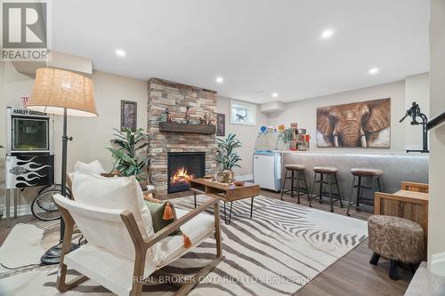 23 Howard Williams Court, Uxbridge, ON - Indoor With Fireplace