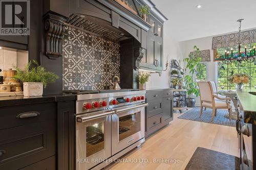 23 Howard Williams Court, Uxbridge, ON - Indoor Photo Showing Kitchen