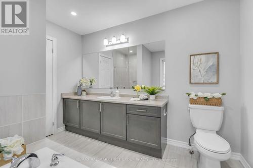 2375 Dobbinton Street, Oshawa (Windfields), ON - Indoor Photo Showing Bathroom