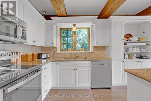 112 Farmstead Road, Kawartha Lakes (Manilla), ON - Indoor Photo Showing Kitchen