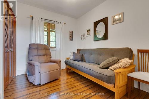 112 Farmstead Road, Kawartha Lakes (Manilla), ON - Indoor Photo Showing Living Room