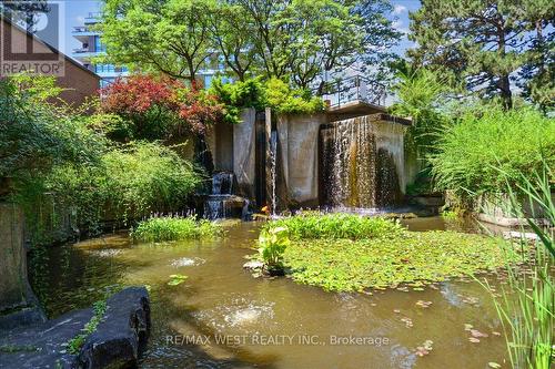 105 - 1555 Avenue Road, Toronto (Bedford Park-Nortown), ON - Outdoor With Body Of Water