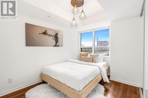 801 - 20 Joe Shuster Way, Toronto (Waterfront Communities), ON - Indoor Photo Showing Bedroom