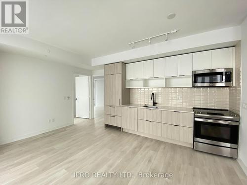 S808 - 180 Mill Street, Toronto (Waterfront Communities), ON - Indoor Photo Showing Kitchen