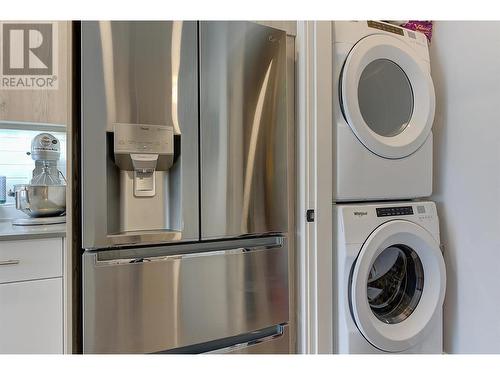 685 Boynton Place Unit# 52, Kelowna, BC - Indoor Photo Showing Laundry Room