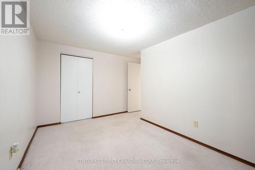 1002 Lawson Road, London, ON - Indoor Photo Showing Other Room