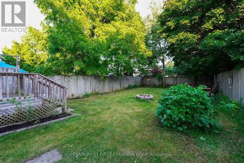 1002 Lawson Road, London, ON - Outdoor With Backyard