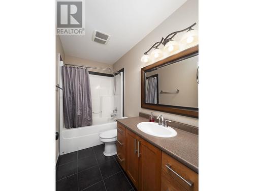 2505 Kenney Court, Prince George, BC - Indoor Photo Showing Bathroom