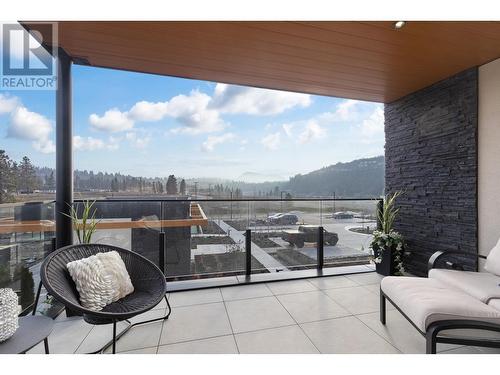 3000 Ariva Drive Unit# 3205, Kelowna, BC - Outdoor With Deck Patio Veranda