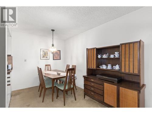 1056 Bernard Avenue Unit# 310, Kelowna, BC - Indoor Photo Showing Dining Room