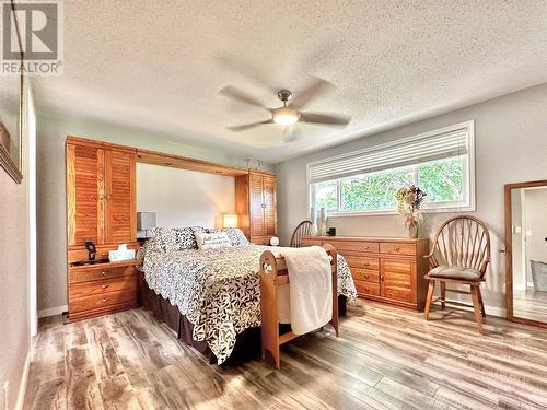 657 Johnson Crescent, Oliver, BC - Indoor Photo Showing Bedroom