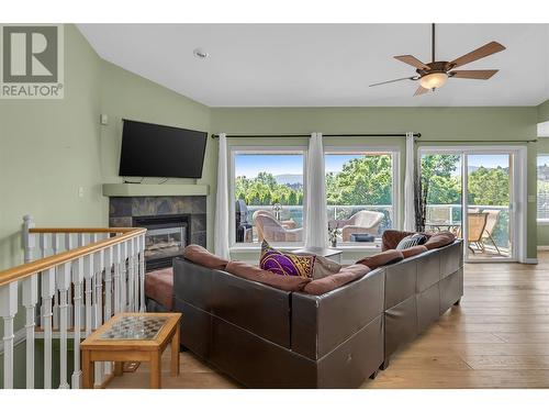 2111 Horizon Drive, West Kelowna, BC - Indoor Photo Showing Living Room With Fireplace