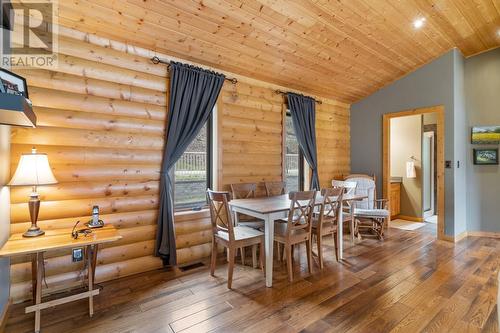 1 Old Sicamous Road, Sicamous, BC - Indoor Photo Showing Dining Room