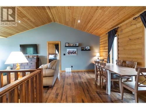 1 Old Sicamous Road, Sicamous, BC - Indoor Photo Showing Dining Room