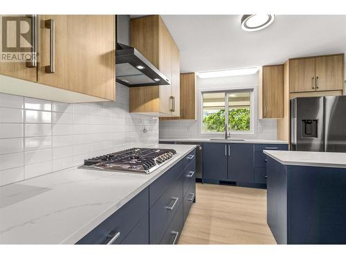 1445 Alta Vista Road, Kelowna, BC - Indoor Photo Showing Kitchen With Upgraded Kitchen