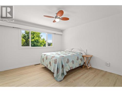 1445 Alta Vista Road, Kelowna, BC - Indoor Photo Showing Bedroom