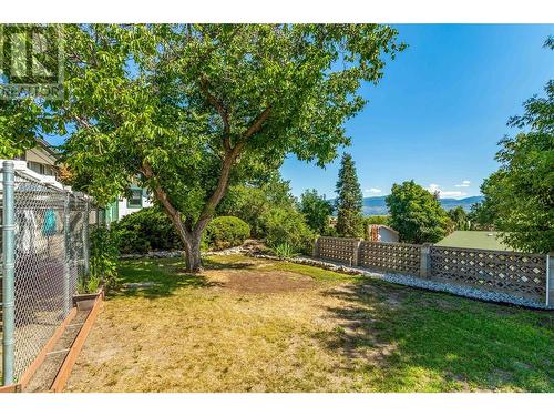 1445 Alta Vista Road, Kelowna, BC - Outdoor