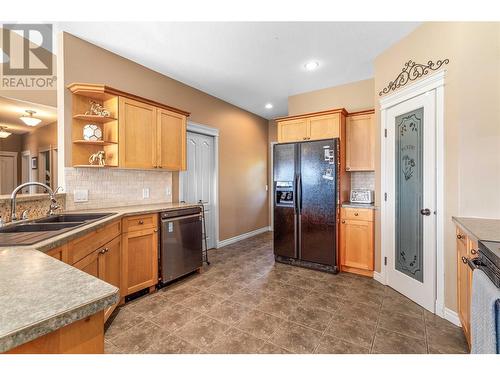 2734 Sugosa Place, West Kelowna, BC - Indoor Photo Showing Kitchen With Double Sink