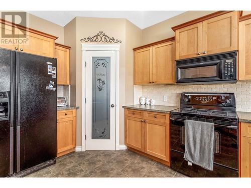 2734 Sugosa Place, West Kelowna, BC - Indoor Photo Showing Kitchen