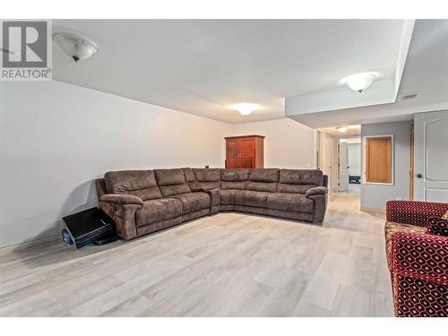 2734 Sugosa Place, West Kelowna, BC - Indoor Photo Showing Living Room