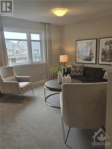 519 Edenwylde Drive, Stittsville, ON - Indoor Photo Showing Living Room