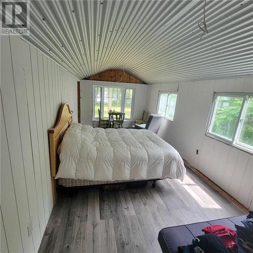 8 St Francis Island, Summerstown, ON - Indoor Photo Showing Bedroom