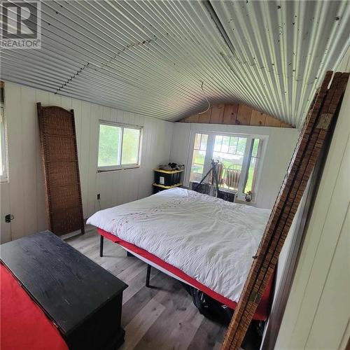 8 St Francis Island, Summerstown, ON - Indoor Photo Showing Bedroom