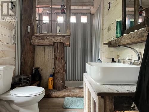 8 St Francis Island, Summerstown, ON - Indoor Photo Showing Bathroom