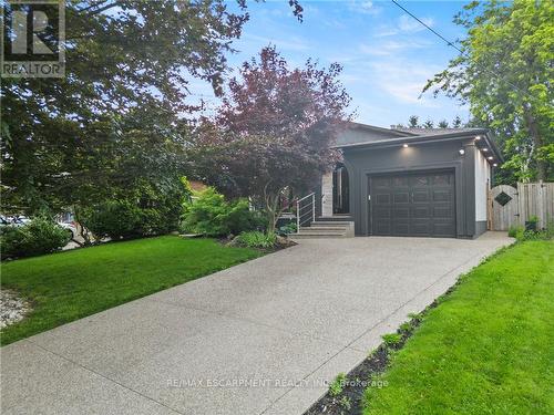 19 Minstrel Court, Hamilton (Mountview), ON - Outdoor