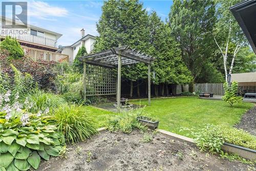 19 Minstrel Court, Hamilton (Mountview), ON - Outdoor