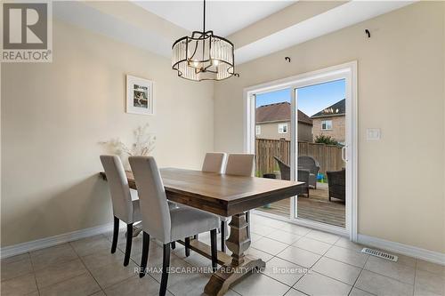 4456 Saw Mill Drive, Niagara Falls, ON - Indoor Photo Showing Dining Room