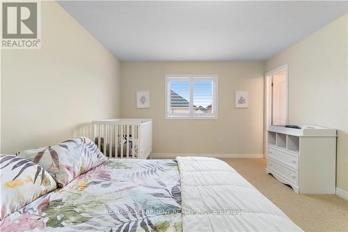 4456 Saw Mill Drive, Niagara Falls, ON - Indoor Photo Showing Bedroom