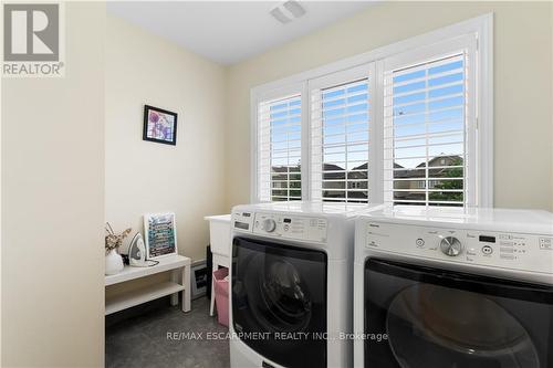 4456 Saw Mill Drive, Niagara Falls, ON - Indoor Photo Showing Laundry Room