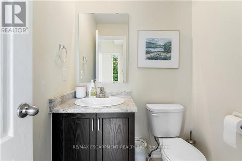 4456 Saw Mill Drive, Niagara Falls, ON - Indoor Photo Showing Bathroom