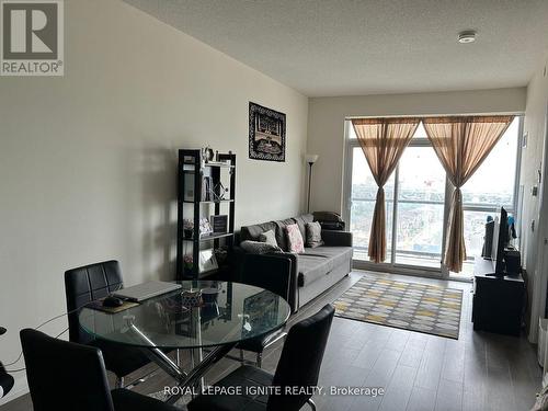 1411 - 35 Watergarden Drive, Mississauga (Hurontario), ON - Indoor Photo Showing Living Room