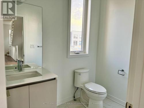 3045 Trailside Drive, Oakville, ON - Indoor Photo Showing Bathroom