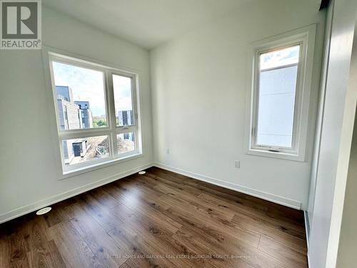 3045 Trailside Drive, Oakville, ON - Indoor Photo Showing Other Room