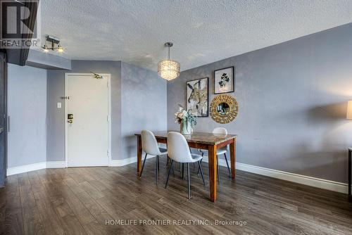 1015 - 35 Trailwood Drive, Mississauga (Hurontario), ON - Indoor Photo Showing Dining Room