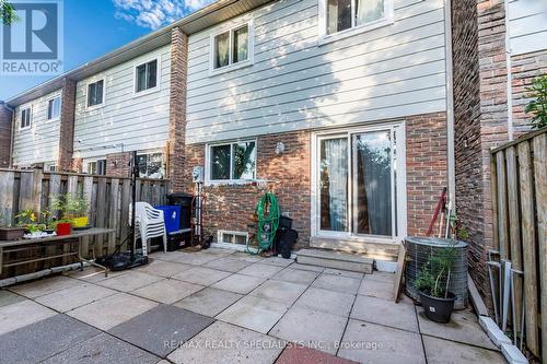 28 - 900 Central Park Drive, Brampton (Northgate), ON - Outdoor