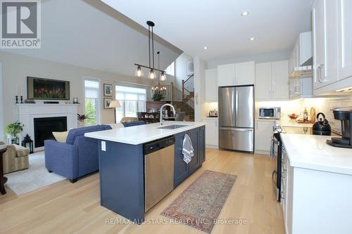 37 Howard Williams Court, Uxbridge, ON - Indoor Photo Showing Kitchen